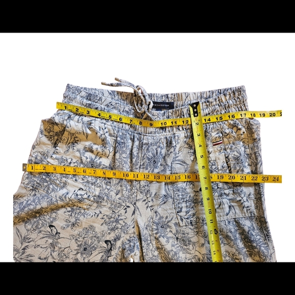 Floral Print Women's Pants-Size Large - Picture 15 of 17